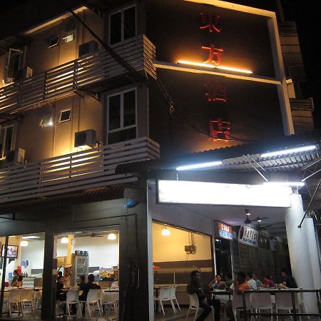 Oriental Inn Кучинг Экстерьер фото
