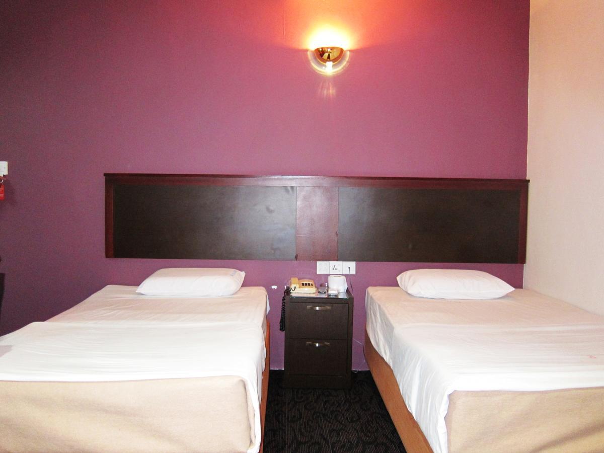 Oriental Inn Кучинг Экстерьер фото