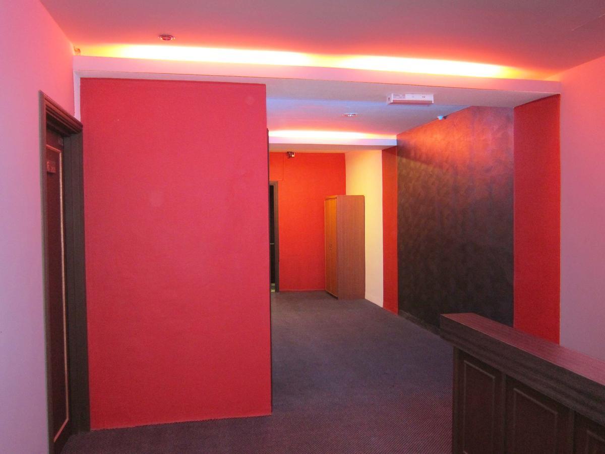Oriental Inn Кучинг Экстерьер фото